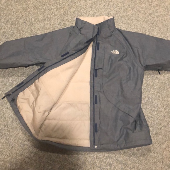 NORTHFACE Jacket - Picture 2 of 4